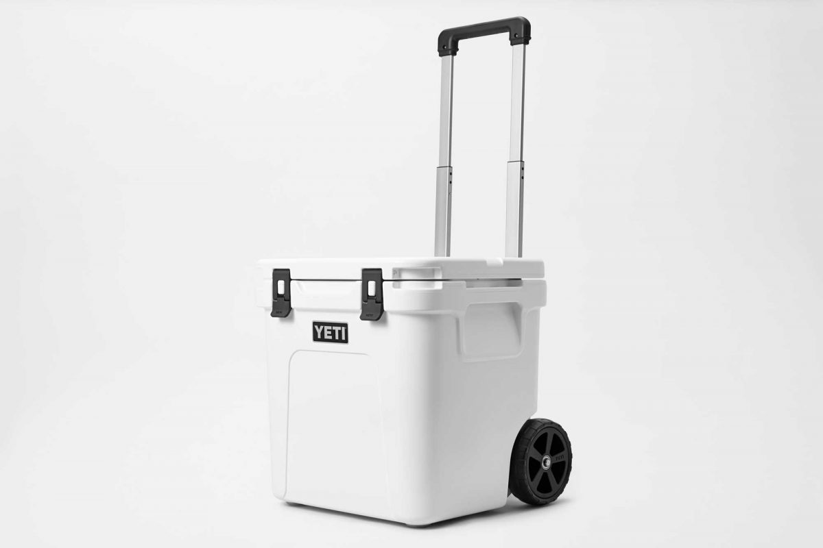 YETI WHEELED ROADIE 48 COOOLER