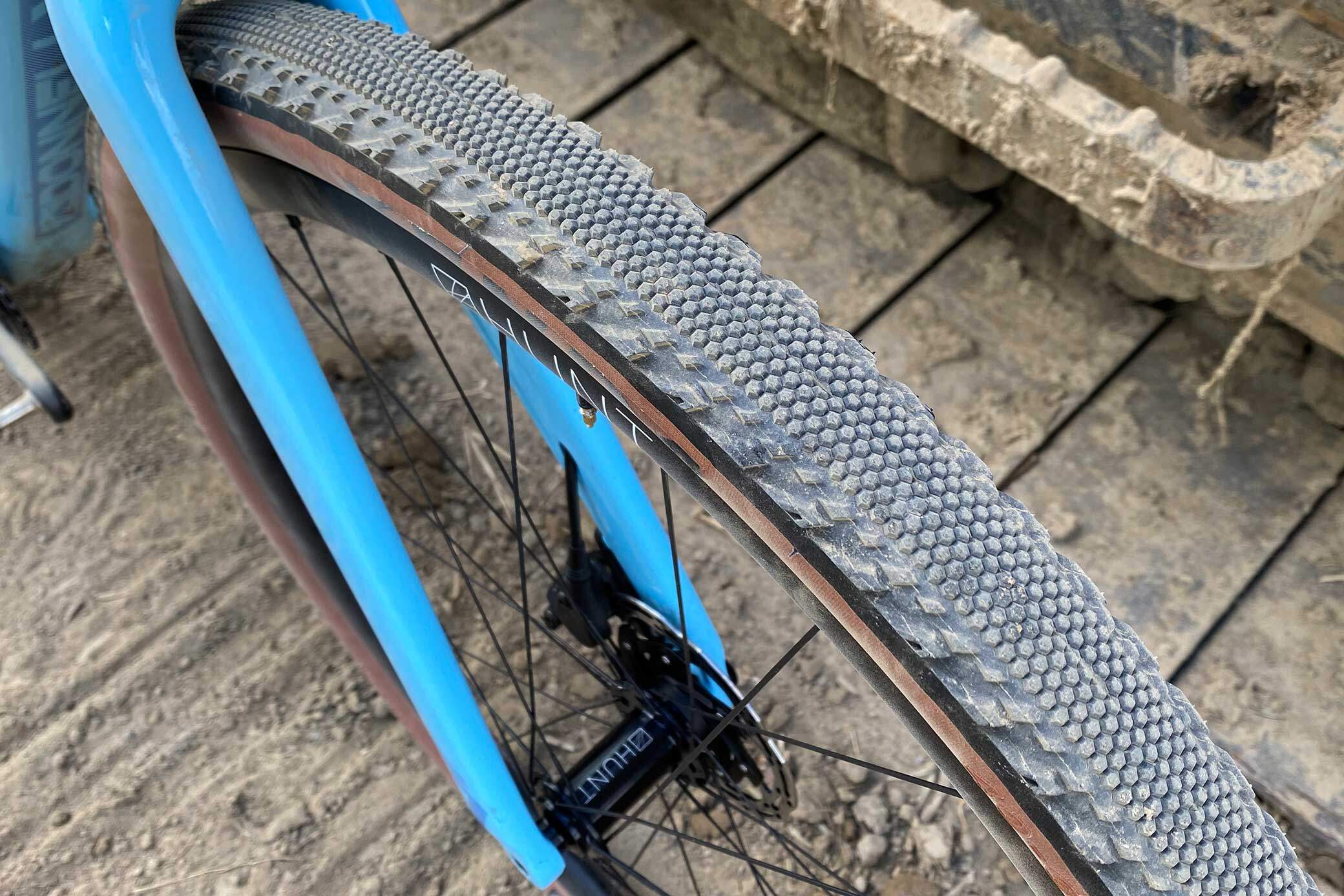Kenda Alluvium Pro Gravel Tire Review | UNDER BLUE Magazine